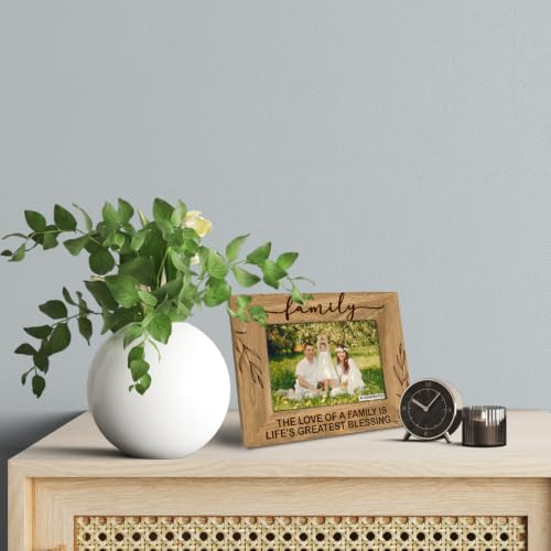 Family Gifts, Wooden Picture Frame - The Love of a Family is Life's Greatest Blessing, Gift for Dad, Mom, Grandparents, Father, From Son, Daughter, Rustic Photo Frames 4 x 6-Nature Wood Texture A3 - color: Color 04