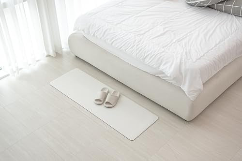Super Absorbent Long (15.5in x 47.2in) Diatomaceous Earth Bath mat Bathroom Bathtub mat Fast Drying Non-Slip Shower Mat Bath Stone Mat Super Absorbent Bathroom Floor Mat, Machine Washable (Beige)