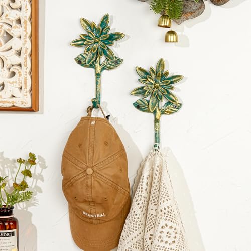 Sungmor 2 Pack Cast Iron Coat Hooks - Flower Shaped& Antique Green | Heavy Duty Wall Hook for Coats,Hats,Keys - Hanger for Entryway,Bathroom and Bedroom - color: Antique Green