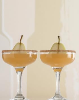 LAV Small Champagne Coupe Cocktail Glasses Set of 4 - Margarita, Martini, Wine, Cute Vintage Glassware - 7.9 oz - Elegant Classy Birthday, Bachelorette Party Gift, Bride, Champagne Tower, Home, Bar - style: Coupe Glasses