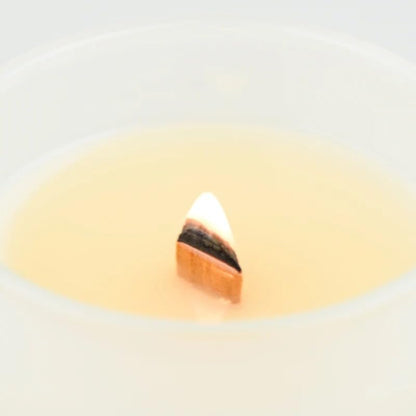 Charming Farmhouse by DW Home Vanilla Brûlée Scented Candle, 14 oz Wooden Wick Candle, Vanilla Bean, Toffee & Toasted Marshmallow Fragrance, Frosted Glass Jar, Up to 56 Hour Burn Time - color: Vanilla Brulee, size: 14 oz