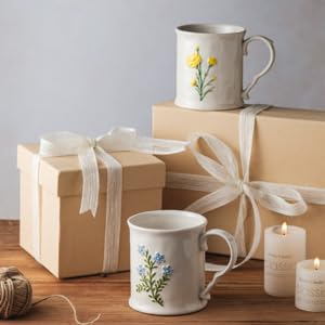 Artistic Lavender pattern Ceramic Coffee Mug - 16oz, Hand-Painted, Microwave heating and dishwasher cleaning available, Ideal for Daily Brews - color: Lavender flower
