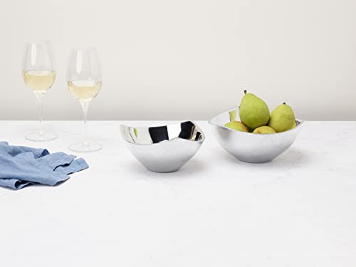 nambe Tri-Corner Olive Bowl | Chilled Serving Dish for Side Dishes, Pasta, Fruit, and Guacamole | Prep-Ahead-Bowl Can Be Heated or Chilled | 6-Inch | Made of Metal Alloy (Silver) - size: 6-Inch