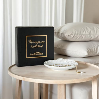 COLLECTIVE HOME Ceramic Jewelry Tray, Monogram Trinket Dish with Bow (I) | Mothers Day Graduation Christmas Birthday Gifts for Women, Bridesmaid Proposal Gifts, Features Real Gold Trim & Gift Box - color: I