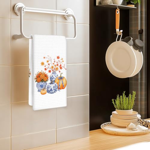 Fall Chinoiserie Kitchen Towels Set of 2, Fall Flowers Hand Towels | Autumn Blue and White Porcelain Dish Tea Towel for Kitchen Decorative, Blue Grandmillennial Fall Bathroom Decor, 16x24In