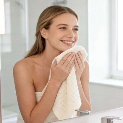 Vie Triomphe Waffle Weave Hand Towel and Washcloth Set of 2 Hollow Yarn Cotton 13.4x29.5 Hand Towel 13.4x13.8 Face Cloth, Lightweight Quick Dry Off-White Bathroom Towels for Daily Use, Gym Travel RV