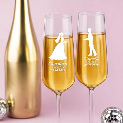 Personalized Bride and Groom Champagne Flutes – Engraved Wedding Glasses with Silhouette Design, Custom Names & Date, Wedding Toast Glasses (Champagne Flutes-D4) - color: Champagne Flutes-D4