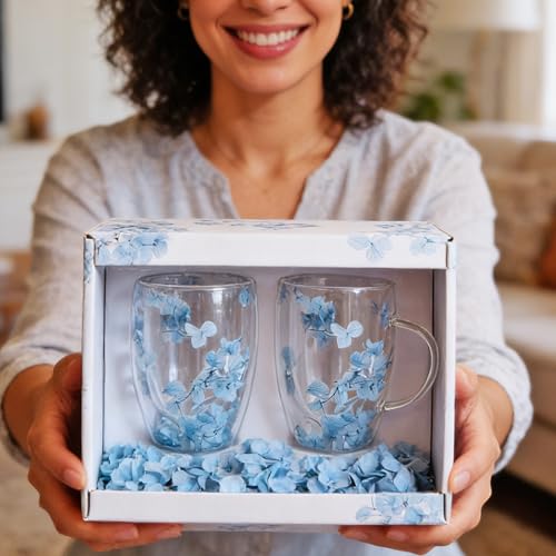 Viovian 13oz Double Wall Glass Coffee Mugs Set of 2 Insulated Glass Coffee Cups with Handles,Clear Dried Flower Tea Mug for Hot Beverages,Tea Cup Women Birthday Gifts - color: 13oz double wall glass mugs set of 2（Blue Hydrangea）