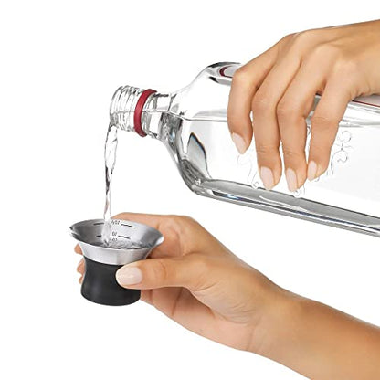 OXO Steel Cocktail Shaker with Strainer, Stainless Finish - 24 oz Capacity | Bar Tool, Easy-Grip Design, Home Bar, Bartending Equipment, Beginner-Friendly, Leak-Proof, Single Wall Shaker