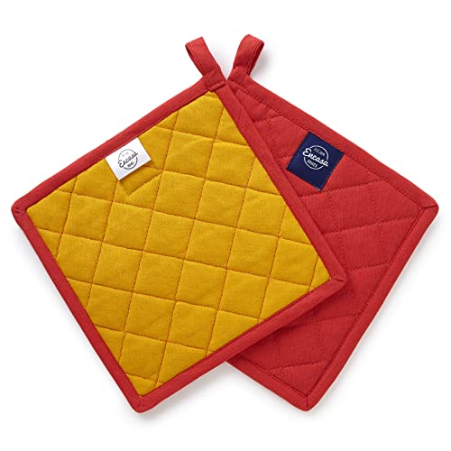 Encasa XO Pot Holders, Quilted Kitchen Hot Pads 8"x8" Mango | 100% Heavyweight Cotton | Quilted Insulation | Multipurpose Trivets & Hot Pads | Hanging Loop | Set of 2 - color: Mango