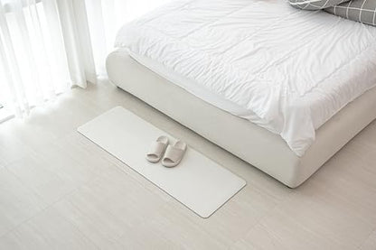 Super Absorbent Long (15.5in x 47.2in) Diatomaceous Earth Bath mat Bathroom Bathtub mat Fast Drying Non-Slip Shower Mat Bath Stone Mat Super Absorbent Bathroom Floor Mat, Machine Washable (Beige)