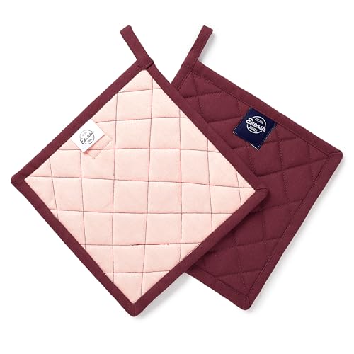 Encasa XO Pot Holders, Quilted Kitchen Hot Pads 8"x8" Maroon | 100% Heavyweight Cotton | Quilted Insulation | Multipurpose Trivets & Hot Pads | Hanging Loop | Set of 2 - color: Maroon