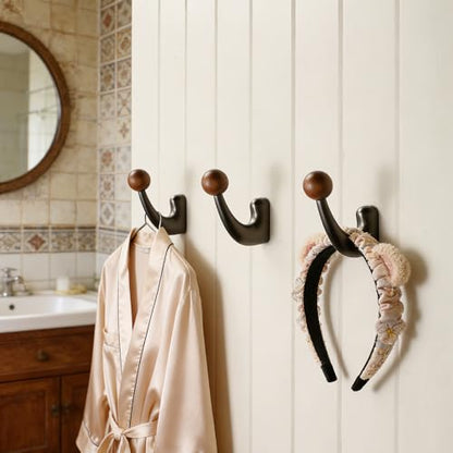 wall-Mounted Light Luxury Coat Hooks, Used for Hanging Coats, Hats, Scarves and Towels, Suitable for Entrance Halls, bathrooms and bedrooms (2, 7110Pearl Gray + Walnut Wood) - color: 7110Pearl Gray + Walnut Wood