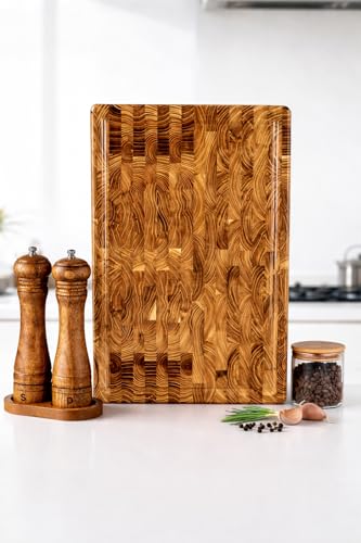 Teak Wood Cutting Board with Salt & Pepper Mill Set For Kitchen - High-End Non Slip Solid Thick Wood Haus Chopping Board with Juice Groove Large Size Best Kitchen Essential House Warming Gift Set