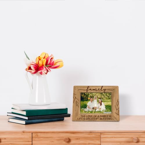 Family Gifts, Wooden Picture Frame - The Love of a Family is Life's Greatest Blessing, Gift for Dad, Mom, Grandparents, Father, From Son, Daughter, Rustic Photo Frames 4 x 6-Nature Wood Texture A3 - color: Color 04