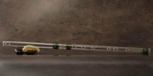 Hall Crystal Flute 22293 - Offset Glass Flute in D - Lurgan Celtic - color: Lurgan Celtic