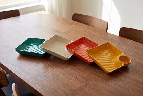 8 Pack Chip and Dip Plates with Sauce Compartment, 4 Colors | 8 reusable divided plates with built-in dip cups for dumplings, fries, sushi, snacks and appetizers.