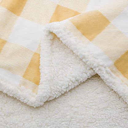 BEAUTEX Christmas Sherpa Fleece Twin Blanket Soft Warm Buffalo Plaid | Plush Blanket & Throw, Winter Cozy Fuzzy for Couch, Sofa, Bed (Beige, 60" x 80") - color: Beige, size: Twin-60"x80"