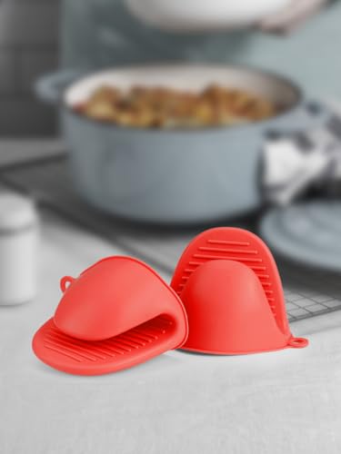 2 PCS Mini Silicone Oven Gloves Heat Resistant Cooking Pinch Mitts Potholder for Kitchen Cooking & Baking (Red) - color: Red