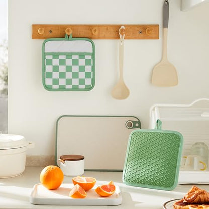 Ohocut Sage Green Checkered Pot Holder, Checkerboard Potholders for Kitchen, Silicone Pot Holders with Pocket for Kitchen Clearance 2 Pack Set, Hot Pads and Oven Mitts for Cooking Baking - color: Sage Green