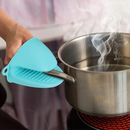 2 PCS Mini Silicone Oven Gloves Heat Resistant Cooking Pinch Mitts Potholder for Kitchen Cooking & Baking (Light Blue) - color: Light Blue