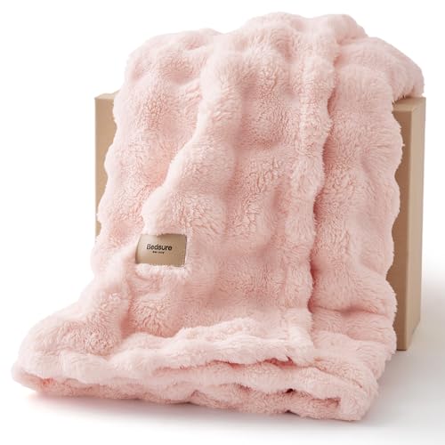 Bedsure 3D Fleece Bubble Blanket - Pink King Cute Blanket for Bed Sofa Girls Room Decor - Luxury Soft Cozy Spring Birthday Gifts for Women Girls, Lightweight, Light Pink, 108"×90" - color: 02 Light Pink, size: King (108" X 90")