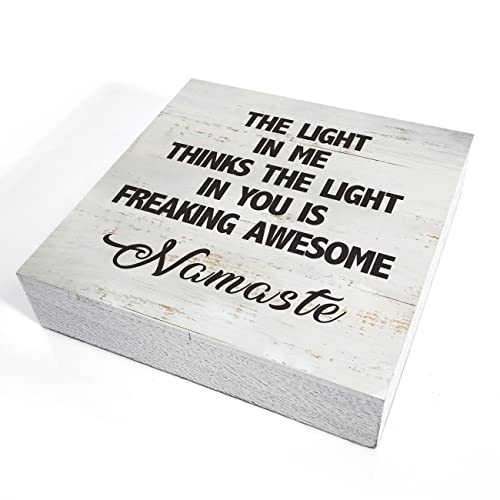 Namaste Quote the Light in Me Thinks the Light in You Wood Box Sign Rusitc Wooden Box Sign Yoga Meditation Room Desk Shelf Decor (5 X 5 Inch) - color: Brown