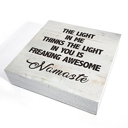 Namaste Quote the Light in Me Thinks the Light in You Wood Box Sign Rusitc Wooden Box Sign Yoga Meditation Room Desk Shelf Decor (5 X 5 Inch) - color: Brown