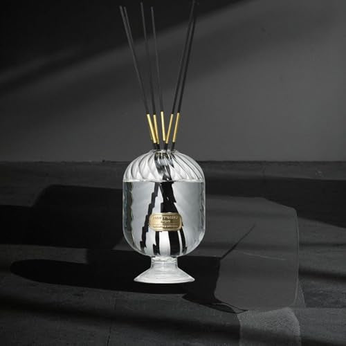 Reed Diffuser Set, Pretty Valley Home Diffuser 200Ml / 6.76 fl OZ Gift Box - Includes Reed Diffuser Sticks, Long Lasting Fragrance Oil and Glass Bottle for Office Living Room Decor (Cassis Blanc)