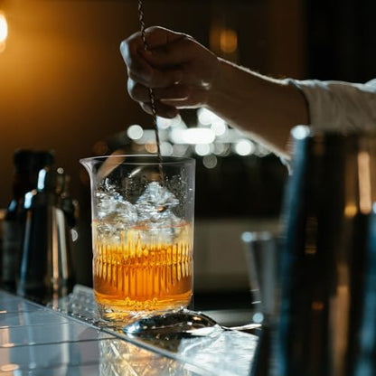 KITESSENSU Premium Cocktail Mixing Glass 23oz - Crystal Cocktail Mixer Bar Accessories to Mix & Stir - Heavy Duty Mixing Pitcher with Weighted Bottom - Classic Bar Tools Bartender Accessories - size: 23 Ounces