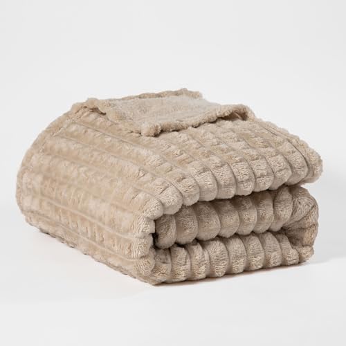 Ultra Soft Jacquard Sherpa Throw Blanket, Lightweight Yet Cozy, Versatile Couch and Travel Blanket, Checker Pattern, Multiple Sizes and Colors, Easy-Care and Durable,50x60 Inches - color: Camel