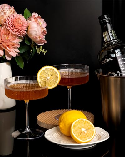 Ciaell 12 Pack Plastic Martini Glasses for Bars Parties | 10 oz Ribbed Coupe Cups, Heavy Duty Plastic, Cocktails Whiskey Margaritas Espresso Martinis for Weddings Outdoor Dinners - color: Clear