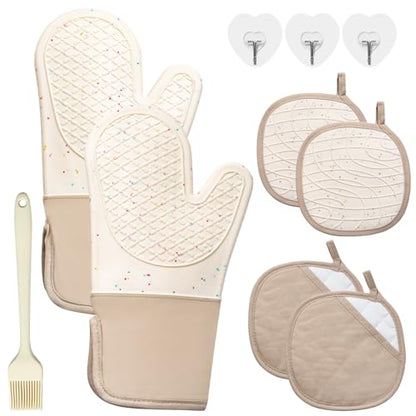 7 PCS Kitchen Oven Mitts and Pot Holders Cooking Mittens Heat Resistant 500°F Silicone Oven Mitts Soft Cotton Lining Non-Slip Oven Mittens for Kitchen Baking BBQ Cooking with Hook Up Oil Brush(Cream)