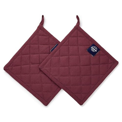 Encasa XO Pot Holders, Quilted Kitchen Hot Pads 8"x8" Maroon | 100% Heavyweight Cotton | Quilted Insulation | Multipurpose Trivets & Hot Pads | Hanging Loop | Set of 2 - color: Maroon