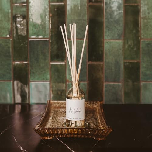 Sweet Water Decor Luxury Getaway Reed Diffuser Set - Room Diffuser with Leather, Amber & Musk Scent - Reed Diffuser for Bathroom Lasts for 4 Months - Home Diffuser with Premium Fragrance Oils - style: Luxury Getaway