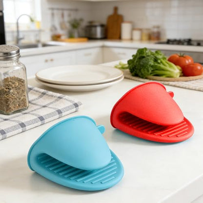 4 PCS Silicone Oven Mitts Heat Resistant Mini Oven Gloves for Kitchen Rubber Air Fryer Mitts Oven Accessories Finger Cooking Pinch Mitts Pot Holders for Kitchen Cooking Baking Dishwasher, Black & Red - color: Blue+red