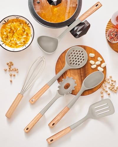 Kitchen Utensils Set, 13PCS Silicone Cooking Utensils, Heat Resistant Kitchen Utensil Spatula Set for Nonstick Cookware, Wooden Handles Kitchen Gadgets Tools Set - color: Khaki