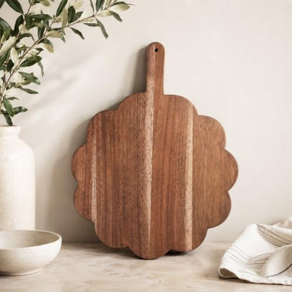 Scalloped Acacia Wood Boards with Handle, Acacia Wood Scalloped Cutting Board, Wooden Cutting Board, Round Decorative CuttingBoards for Cheese Meat Fruit Bread Baking(15.2 x 11.2 x 0.6 inch)
