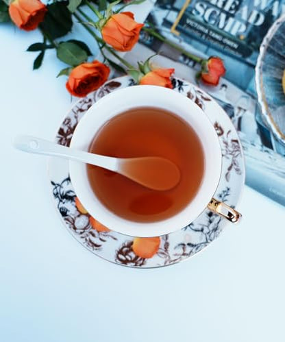 Bone China Tea Cup and Saucer Set with Spoon，Elegant Floral Tea Cup Set (7 oz)，British Coffee Latte Mug for Birthday Party Christmas gift for Friends - color: flower-B05