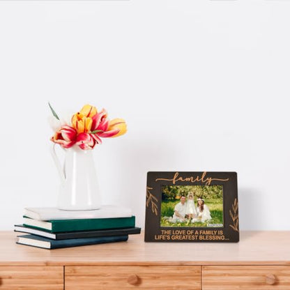 Family Gifts, Wooden Picture Frame - The Love of a Family is Life's Greatest Blessing, Gift for Dad, Mom, Grandparents, Father, From Son, Daughter, Rustic Photo Frames 4 x 6-Nature Wood Texture A4 - color: Color 05