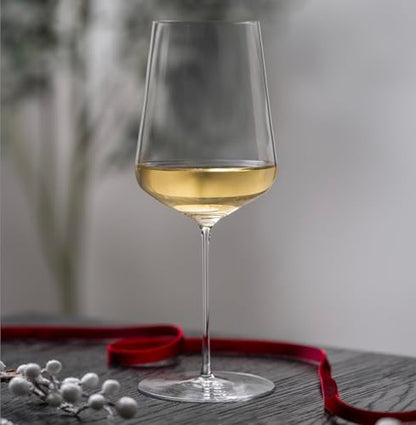 Zalto Universal Wine Glass – Austrian Craftsmanship, Hand-Blown by Master Artisans in Europe – Lead-Free & Dishwasher-Safe Crystal Stemware for Red & White Wines – Wine Gift of 4 Glasses