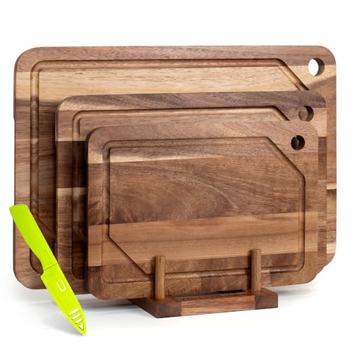 WILLKOMMEN Acacia Wood Cutting Board for Kitchen, 3-Piece Chopping Boards Set with Stand, Juice Groove, Handles & Hanging Holes, Butcher Block for Meat, Vegetables (Small, Medium, Large) - color: Acacia Wood Set of 3 with Hole