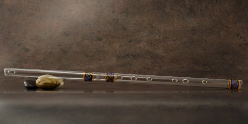 Hall Crystal Flute 22294 - Offset Glass Flute in D - Donegal Celtic - color: Donegal Celtic