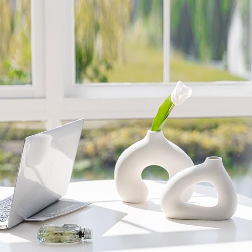 COTYNI White Ceramic Vase Set of 2 for Modern Home Decor, Round Matte Donut Vases for Pampas Grass, Boho Nordic Minimalism Style Modern Flower Vases for Living Room Table Bookshelf Office Bedroom