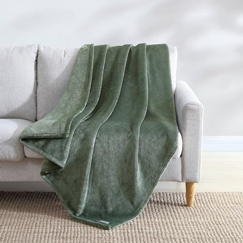 Eddie Bauer - Blanket, Super Soft Reversible Sherpa & Brushed Fleece Bedding, Throw Blankets for Couch, Ideal for Lounging (Ultra Lux Solid Green) - color: Ultra Lux Solid Green