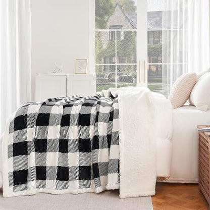 PU MEI Sherpa Fleece Throw Blanket 80" x 90" Reversible Plush Fluffy Large Big Blanket Lattice Flannel Blankets for All Season Use, Black and White - color: Black and White, size: 80"*90"