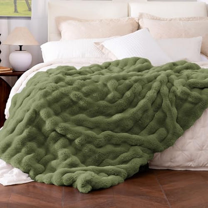 Ultra Soft Cozy Faux Fur Throw Blanket, Fuzzy Plush Thick Bubble Blanket, Oversize Luxury Fluffy Blanket for Couch, Bed, and Living Room, 60x80 Inches, Green - color: Green, size: Twin