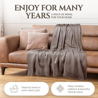 Cashmere Blanket – Hand Woven 100% Pure Wool Throw Blanket, 135 x 270 cm – Fine Herringbone Pattern Cozy, and Soft Blanket for Bed, Sofa, or Couch - Made in Nepal - color: Grey Brown