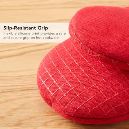 KITCHENAID Gourmet Series Gridlines Mini Oven Mitts 2-Pack Set, Heat Resistant up to 600°F, Soft Silicone Grip, Magnetic Cuff, Passion Red, 5.5"x9" - color: Passion Red