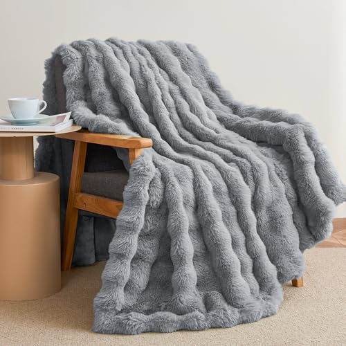 Faux Rabbit Fur Throw Blanket for Couch Gifts for Women, 60"x80" Gray | Cozy Reversible Fluffy Throw, Luxury Plush Thick Bubble Blanket, Mothers Gifts for Women, Soft Warm for Bed, Home Decor - color: Gray, size: Twin60"x80"